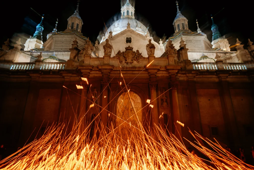 Sign by Vendel & de Wolf in Festival Luce Zaragoza 2025